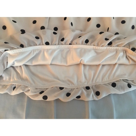 Roz & Ali extra large ivory top w/black polka dots - Picture 7 of 8